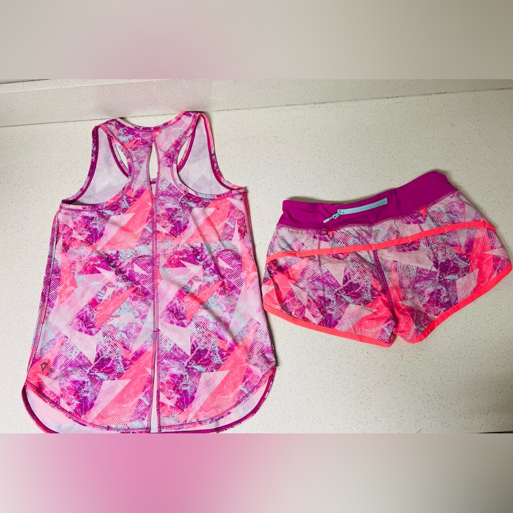 Girls Ivivva Tank and Matching Shorts - Picture 2 of 3